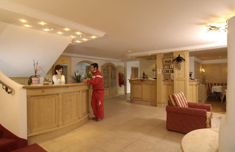 Residence Bellavista Santa Cristina Val Gardena ภายนอก รูปภาพ