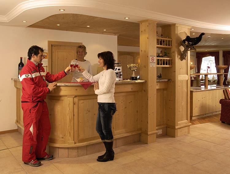 Residence Bellavista Santa Cristina Val Gardena ภายนอก รูปภาพ